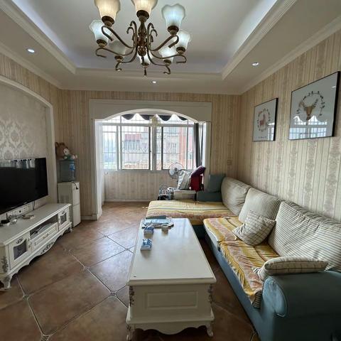 ⭐️ 一品台 跃层精装套一 买一套送一套，产权60实际120左右  售价32.8万  老证