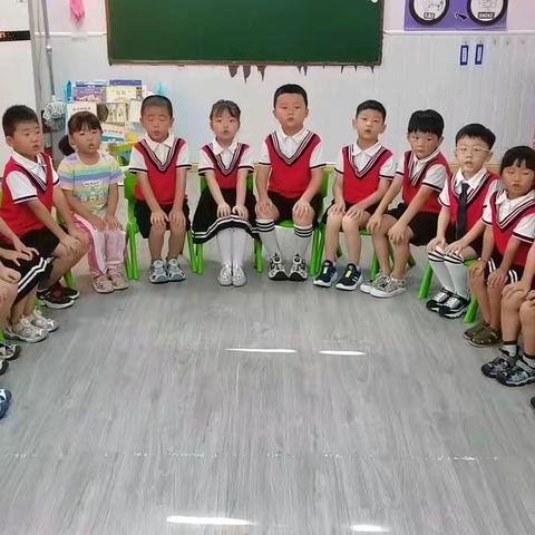 雨露阳光幼儿园中一班下学期学期末成果展示