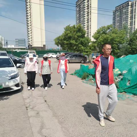 智远街道义和社区开展降雨前期安全隐患排查工作