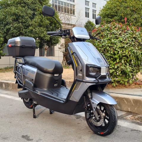 国威电动车…超穹三代