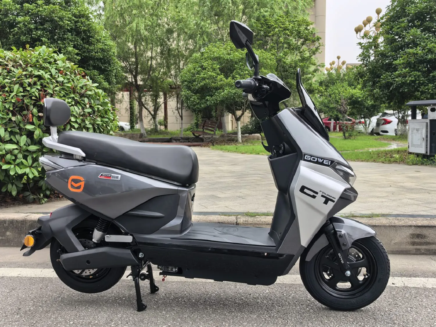 Jingsha II Electric Scooter Side View
