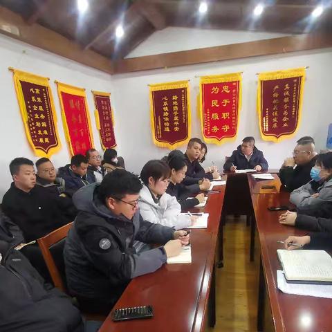 药山街道召开月度物业联席会议