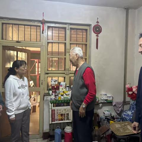 历城区山大路街道计生协会开展“暖心行动”——月圆国圆，情暖人心中秋国庆关爱失独家庭走访慰问活动