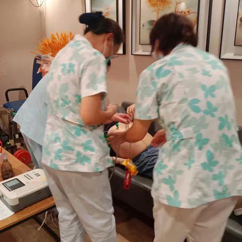 【仁德至护·解放路街道综合养老服务中心】情暖夕阳 健康护航