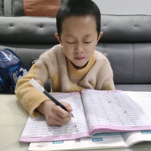 废掉一个孩子最快的方式就是放纵他“及时行乐”