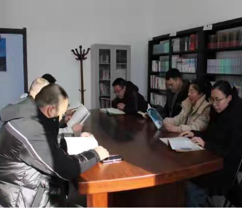 开展学雷锋和志愿者服务系列活动