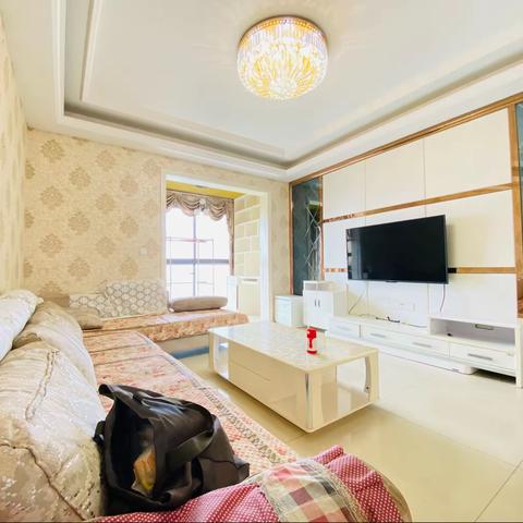 🌟🔑威尼斯322 产权105 房东自住精装 老证 报价82.8万v64427