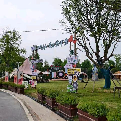 灵山深处藏古韵：千年徽州古村的诗意栖居与新生