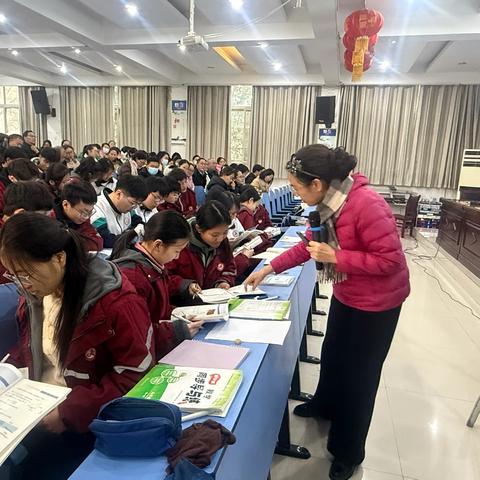 冬日研途启新思，专家引领促成长——2025年“国培计划”郏县第二阶段研修活动第一天纪实