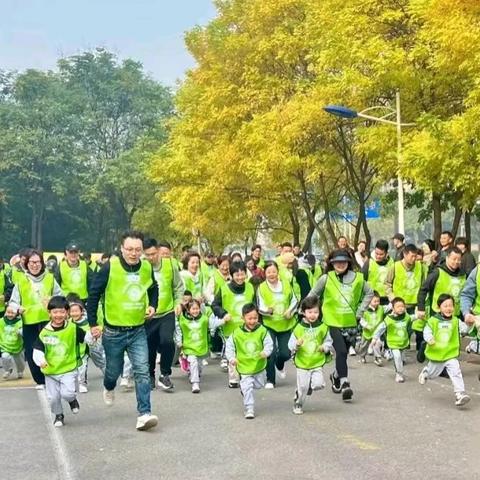 阜新马拉松——2025亲子欢乐跑 佳佳艺术培训学校、畅想乒乓球体校——携手"阜新战鹰军人拓展训练营"