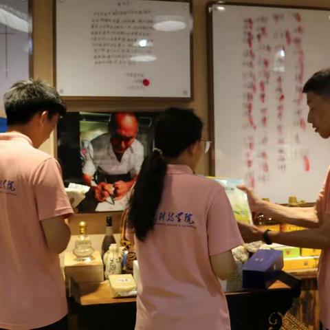 品一味贡稻香甜，绣一幅非遗诗篇
