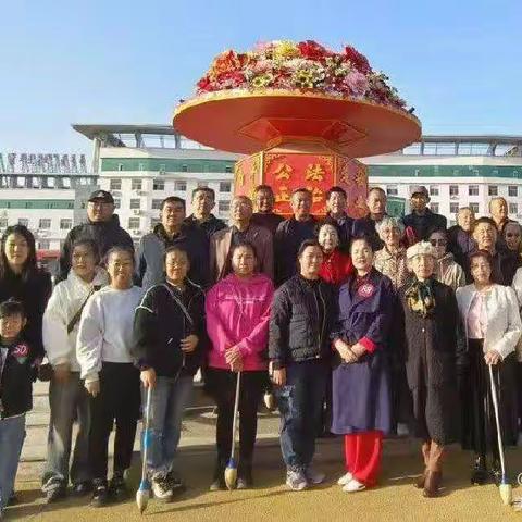 五原县社区诗词书画社——重阳节地书书写活动