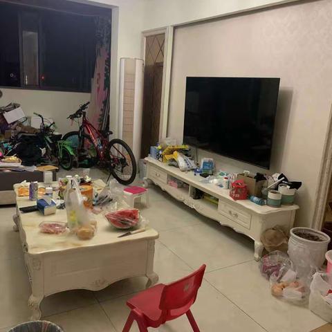 🌟出售万霖钱丰顶楼3/2/2产权109，精装老证价格69.8万61126