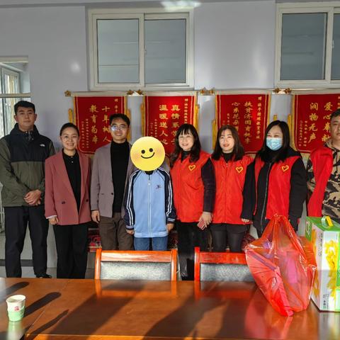 走进特教学校 关爱特殊儿童