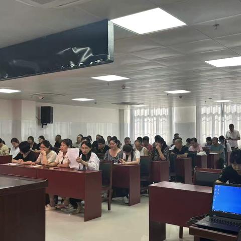半堤镇卫生院举办夏季“三伏贴”贴敷知识培训