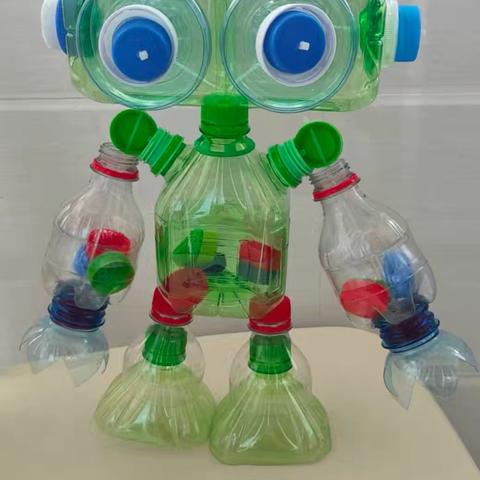 五年2102施苏鹏手工制作