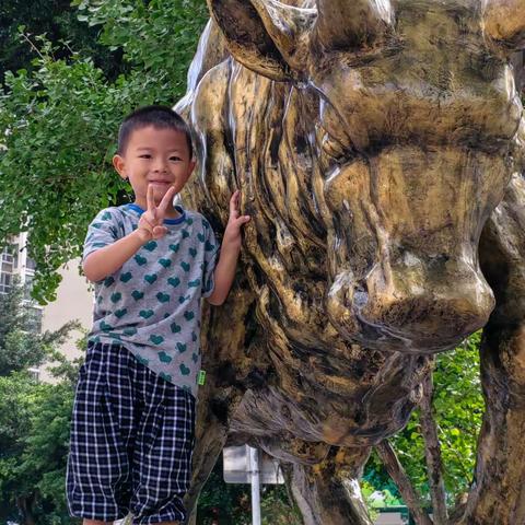 孩子，我陪你一起长大