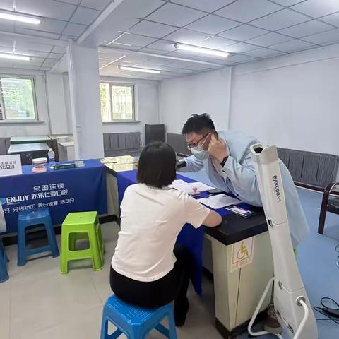 凌空街道艳粉街社区健康进社区，关爱零距离——全科义诊