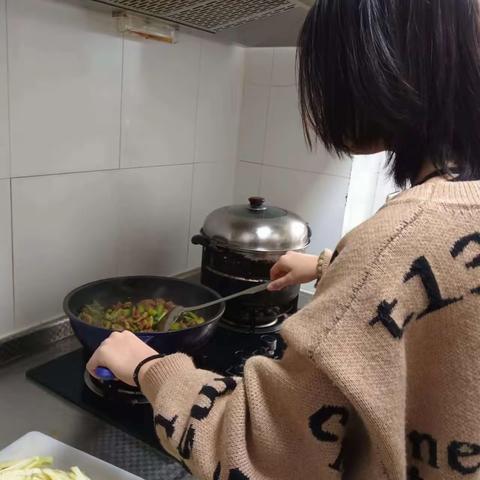 22幼1郭哲孝亲作业