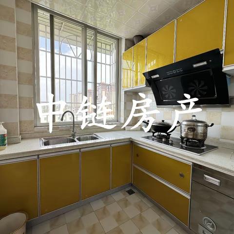 ‼️捡漏房 捡漏房‼️🍥现浇房，精装三房两厅一卫，家具家电齐全32.8万详询:19950526929