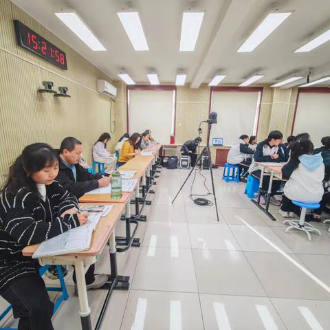 聚焦“AI智慧赋能” 探索“教学评一体化”—北师大密云实验中学党员、骨干教师课程思政展示系列活动