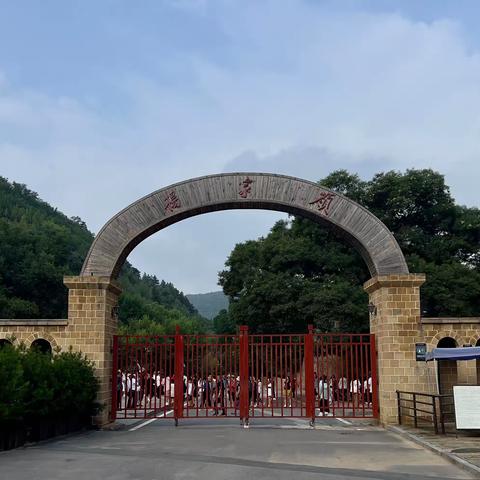 走进革命圣地 踏寻红色之路（之二）——2022年广西梧州财经学校骨干教师党史学习教育培训