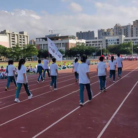 2023年海南侨中初二12班校运动会——“恰同学少年，风华正茂，书生意气，挥斥方遒。”