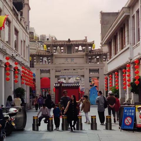 潮州文化古城（牌坊街，开元寺，广济桥）