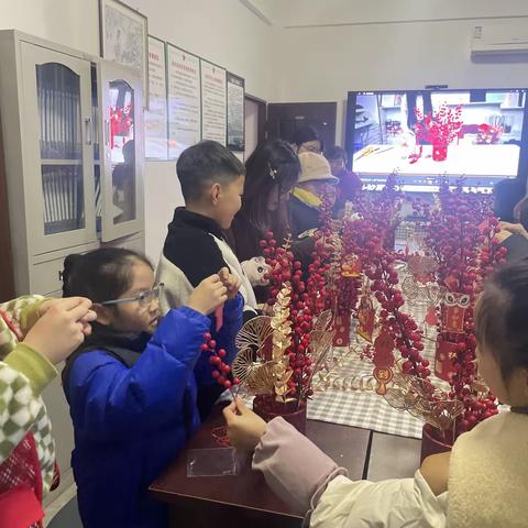 插年宵花抱抱桶