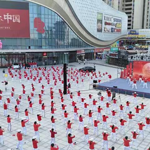 月满华诞，双节同庆