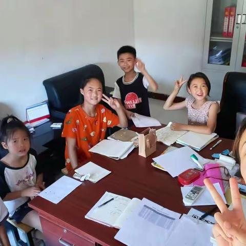 【第一书记直通车】暑期“暖心学堂”    牵手陪伴成长