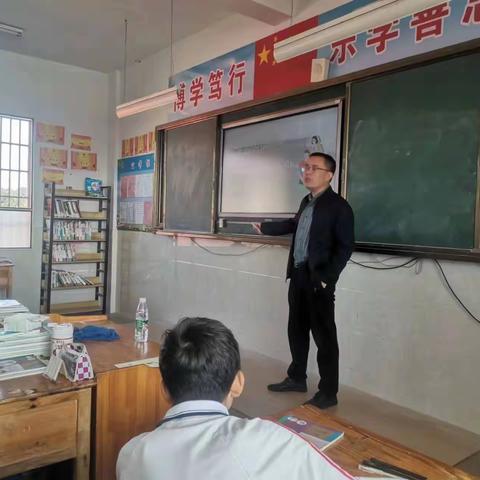 百场辅导：黄仁辉教授到白鹤中学对学生进行心理辅导——如何避免手机成瘾