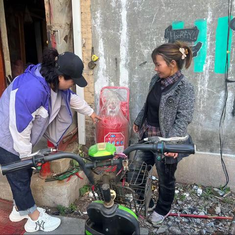 万达社区开展“双节”前安全生产大检查