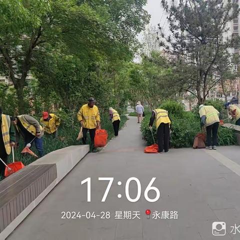 市容环境大扫除，干净舒适迎“五一”