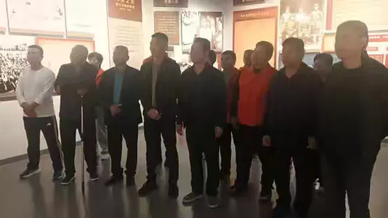 简篇-安阳内黄商会到林州 参观谷文昌纪念馆