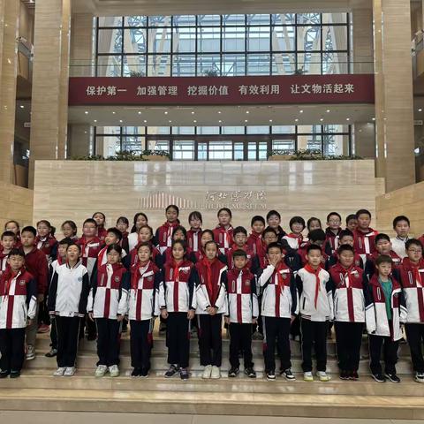 维明学子冬日开展“河博之旅”研学游