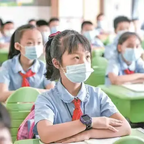 职业人物生涯访谈 —小学英语教育英教2202班李雨阔