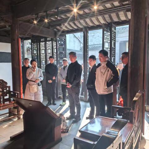 无锡分行举办“惠麓清韵 廉洁家风”活动