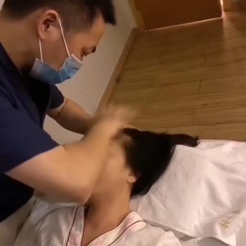 肩膀疼痛抬不起来怎么回事？看看是不是这里的问题——韦医生聊聊