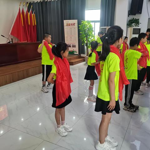 手工黏土创意画———新庄社区“快乐暑光”班！