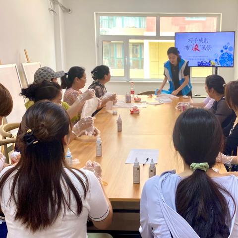 巧手成韵 布“染”风景