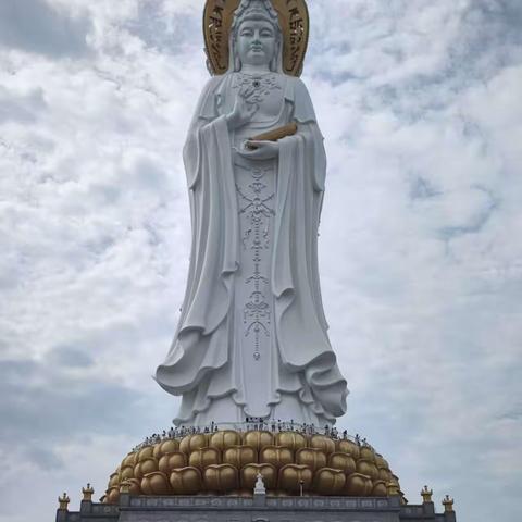 天涯掠影，山海咏怀：琼州四韵漫游纪
