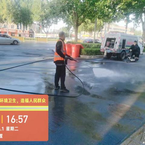 易昌环境｜国庆假期不打烊 环卫一线忙保障