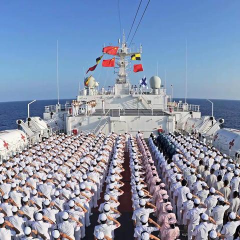 “  向海图强,逐梦深蓝,扬帆奋进新航程”  热烈祝贺人民海军成立75周年