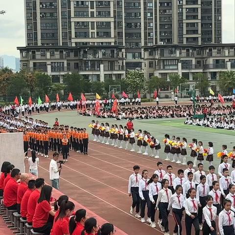 年轻没有失败，只要亮出风采———龙岩市实验学校五年级2班运动会小记