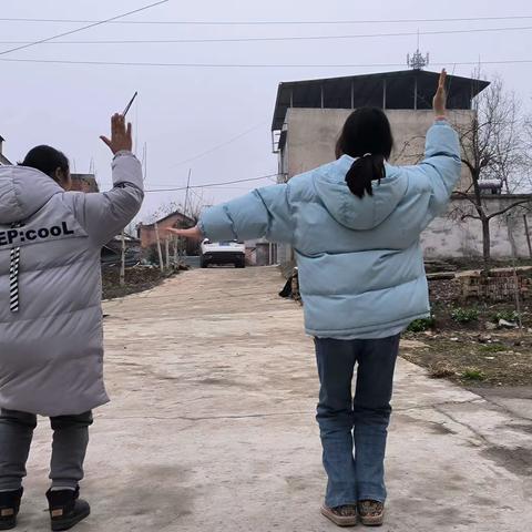 襄阳职业技术学院师范学院小教2202魏崇煦