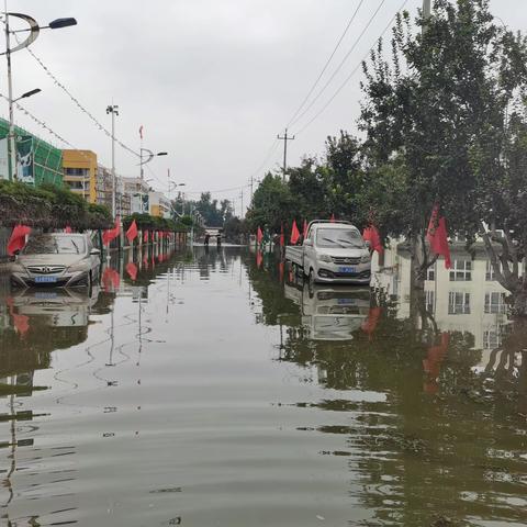 洪水无情人有情   北京工会之家科技有限公司慰问燕都食品公司