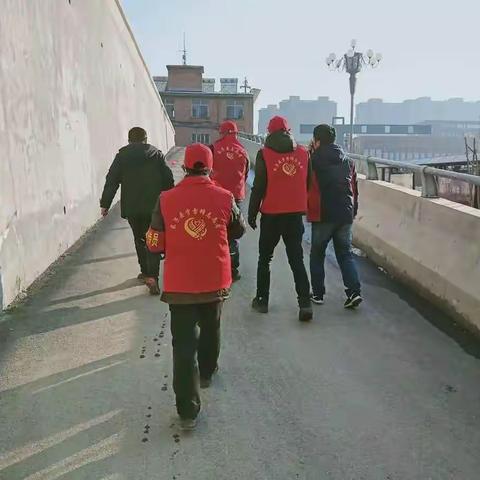 争做志愿者，为建设美丽城市，为筑和谐社会出一份力 襄阳职业技术学院小学语文教育2205余依洁