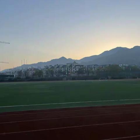 [语教2206赵羽轩]寒假运动不停