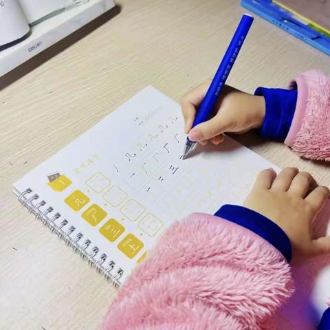 师范学院小学教育2202任鑫坪暑假社会实践调查报告
